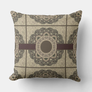 Medallion Design Taupe Reversible Pillow Kudde
