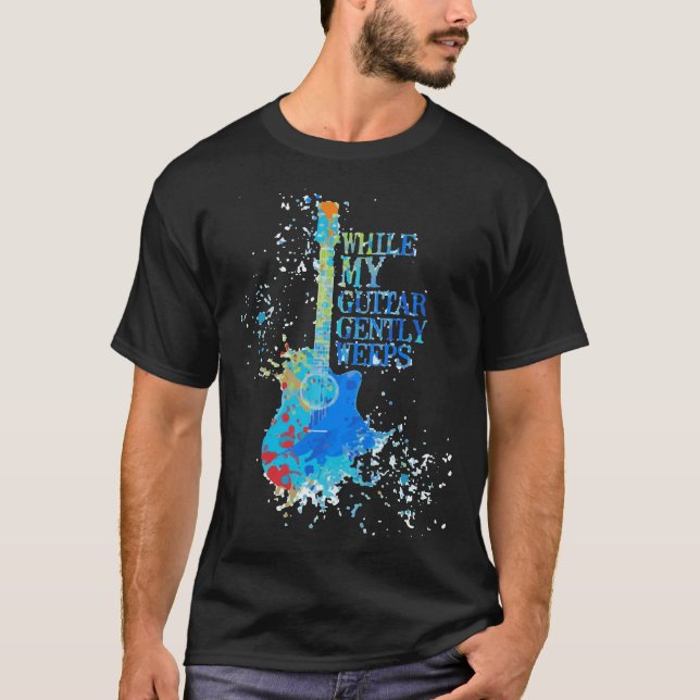 Medan min gitarr försiktigt avger design för CD T Shirt (Framsida)