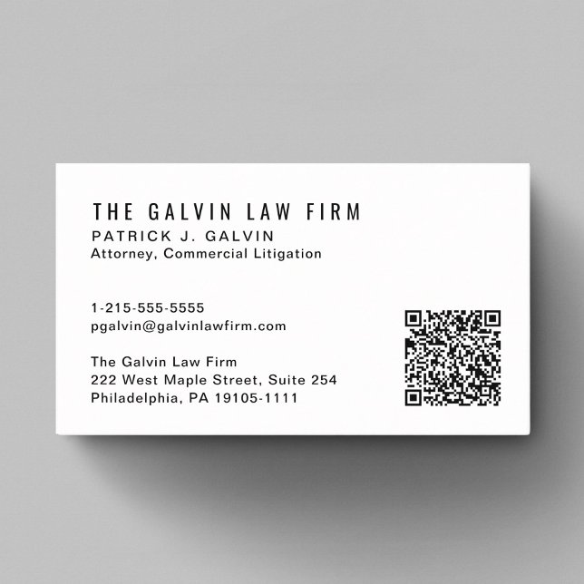 Medarbetare för professionell QR-kod Visitkort (Capture attention, make connections, and leave a lasting impression with our modern QR business card)