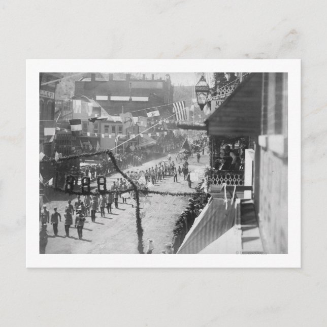 Medborgare i Deadwood Celebrate - Slutförande av 2 Vykort (Framsida)