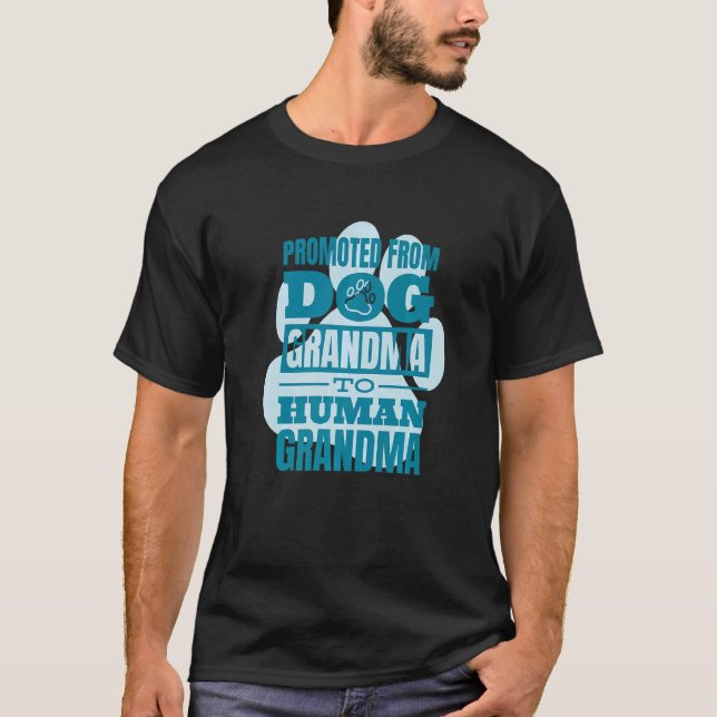 Meddelande från baby, från Hund Grandma till Hum T Shirt (Framsida)
