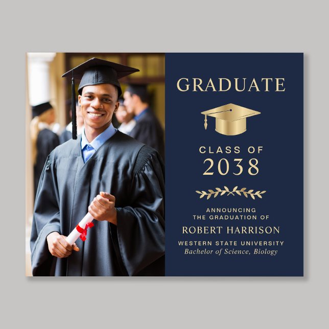 Meddelande om budgetfotoblått Guld Studenten (An elegant college graduation announcement to celebrate the graduate's achievements)