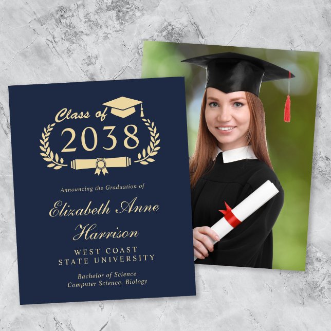 Meddelande om budgetfotoblått Guld Studenten (An elegant college graduation announcement to celebrate the graduate's achievements)