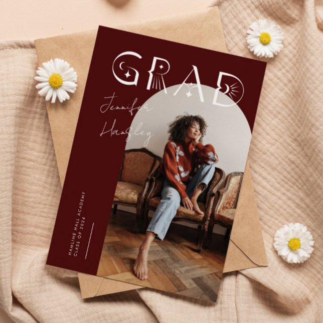 Meddelande om GRAD Maroon Arch Mystical Studenten (Skapare uppladdad)