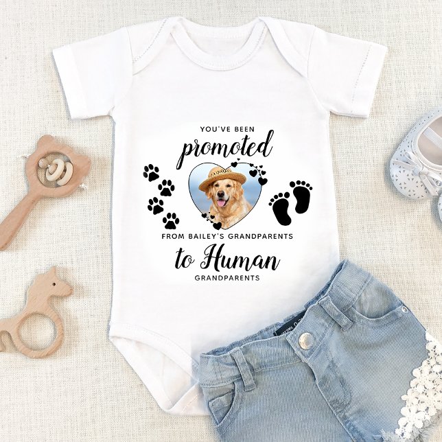 Meddelande om Gravid av Cute Hund Photo Grandparen T Shirt (Skapare uppladdad)