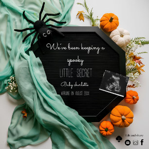 Meddelande om gravid för Cute och Pooky Halloween Inbjudningar