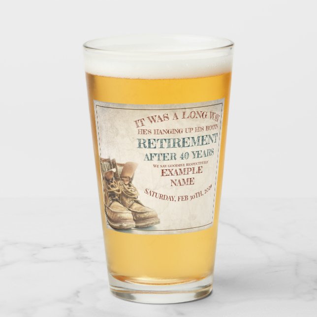 Meddelande om pension med gamla stövlar V2.0 Glaskopp (Framsida fylld)