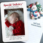 Meddelande om speciell leveranstid jul i Baby Magnet<br><div class="desc">Speciell Delivery baby-kundenchristmas-magnet med enkel foto och ren typografisk design. Speciell Delivery är skriven i modern contemporary och fotomallen är konfigurerad så att du kan lägga till ditt favoritfoto. Du kan också lägga till din personlig Julhälsningar och det finns ytterligare utrymme för att föra in nyfödd bebis med födelsedatum, födelsestatus...</div>