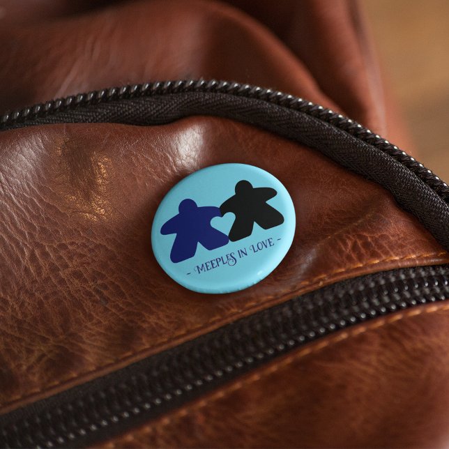 Medel i Kärlek, blå och svart knapp (Skapare uppladdad)