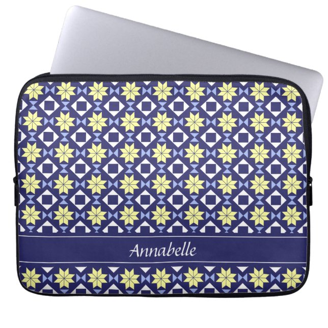 Medelhavet Gult Blått Blommigt Kakel Mönster Namn Laptop Fodral (Framsidan)