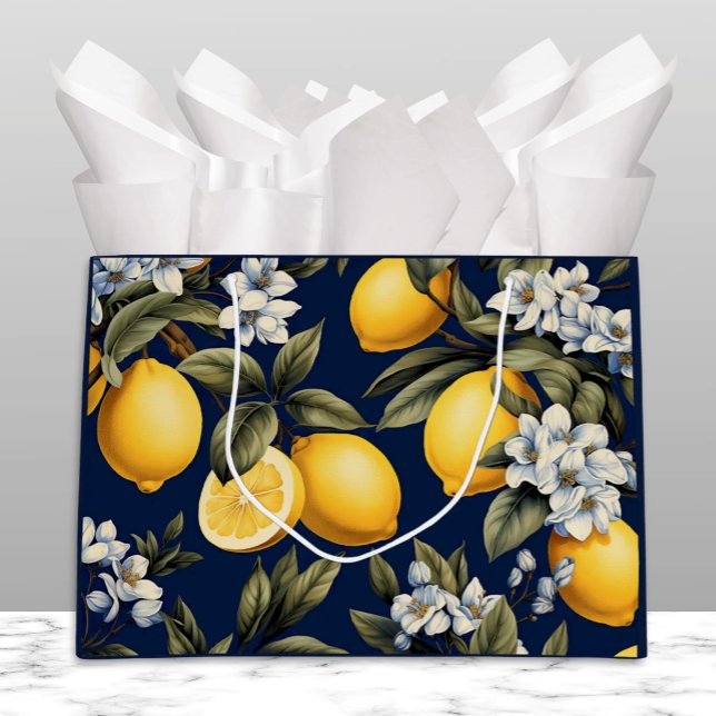 Medelhavs citroner och blommor marin presentpåse (Mediterranean Lemons and Blossoms on Navy Gift Bag for Italian and Sicilian celebrations)