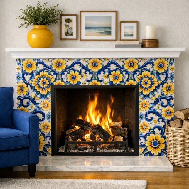 Medelhavsblå Blommig Sömlös Kakelplatta (Modern coastal fireplace featuring 6x6 blue and gold tiles warm firelight highlights. Mockup)