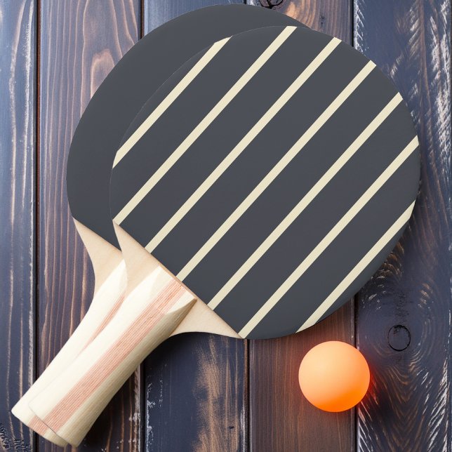 Medelhavsgrå randig och enfärgad pingisracket (Skapare uppladdad)