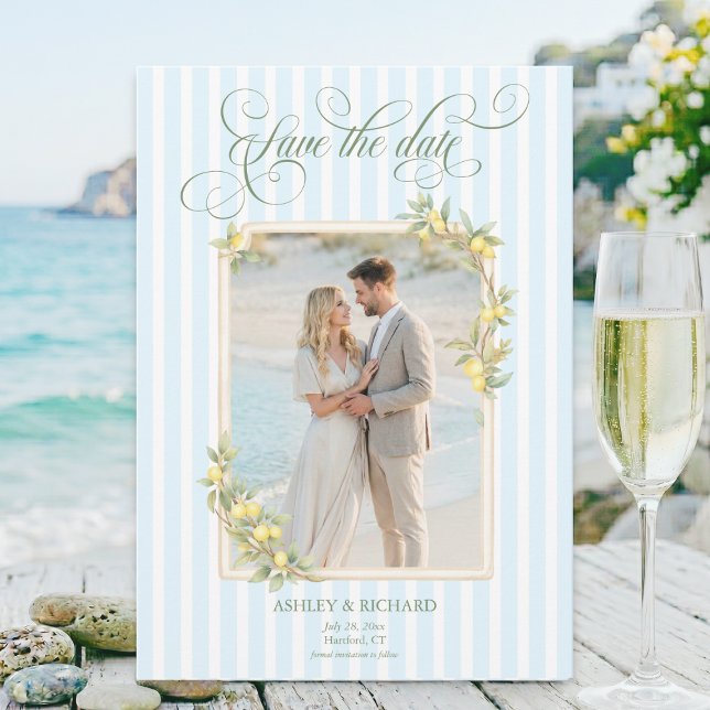 Medelhavsinspirerad kustbröllopsfotografi med citr spara datumet (elegant mediterranean citrus lemon coastal blue stripe couple photo wedding save the date card)