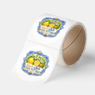 Medelhavsplattor Lemon – Akvarellkonst med namn Runt Klistermärke