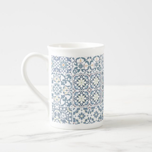 Medelhavsplattor, marockanska, majolika, Azulejo Benporslin Mugg (Vänster)