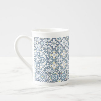 Medelhavsplattor, marockanska, majolika, Azulejo Benporslin Mugg