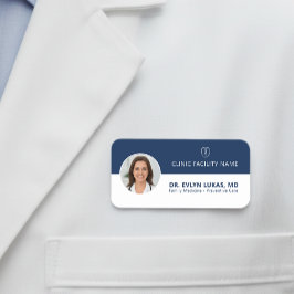 Medical Doctor Photo Navy Blue Minimalist Namnbricka
