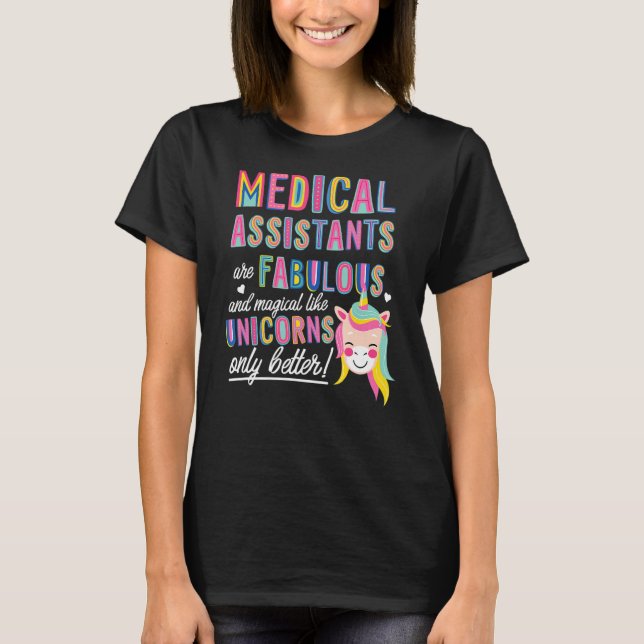 Medicinsk assistent är uppseendeväckande magiska s t shirt (Framsida)