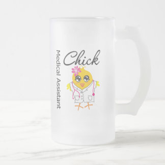 Medicinsk assistentchick frostat ölglas