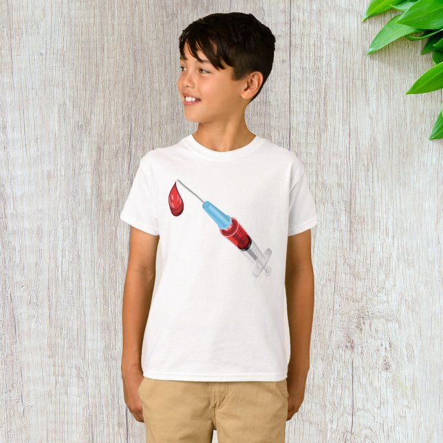 Medicinsk spruta med bloddroppe t shirt (Skapare uppladdad)