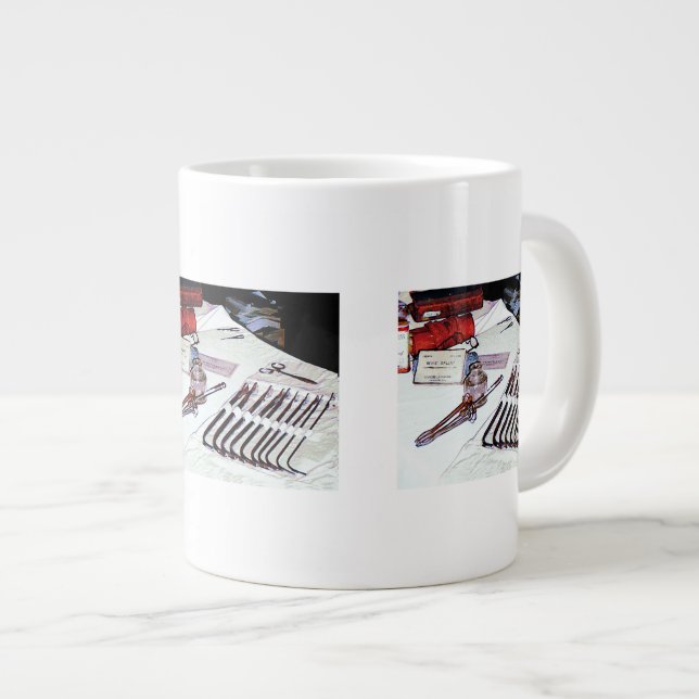Medicinska instrument jumbo mugg (Framsida höger)