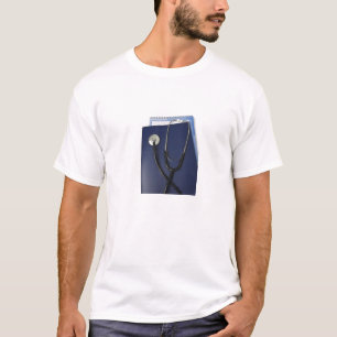 medicinskt stetoskop på blåttmapp tee shirt