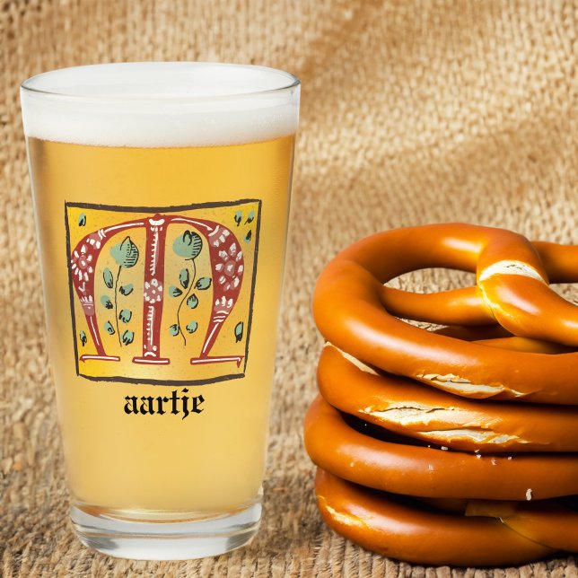 Medieval Blommigt Upplyst Brev M Monogram Glaskopp (Skapare uppladdad)