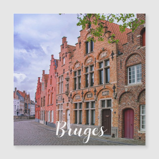 Medieval Colorful brick house in Bruges, Belgien (Framsida)