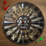 Medieval Fantasy Gamer Family Namn Text Dartboard Darttavla<br><div class="desc">Skapa din egen anpassningsbar vintage-spelrumskonst. Med pålitligt, metall, vintage, antika, stål, industriellt och klassiskt visuellt inslag skapar du en unik design. Gör en underbar gåva till honom, gåva till henne eller till hela familjen. Ditt eget ord eller namn kommer att visas i en vintage gammal engelsk typografi. En personlig, unik...</div>