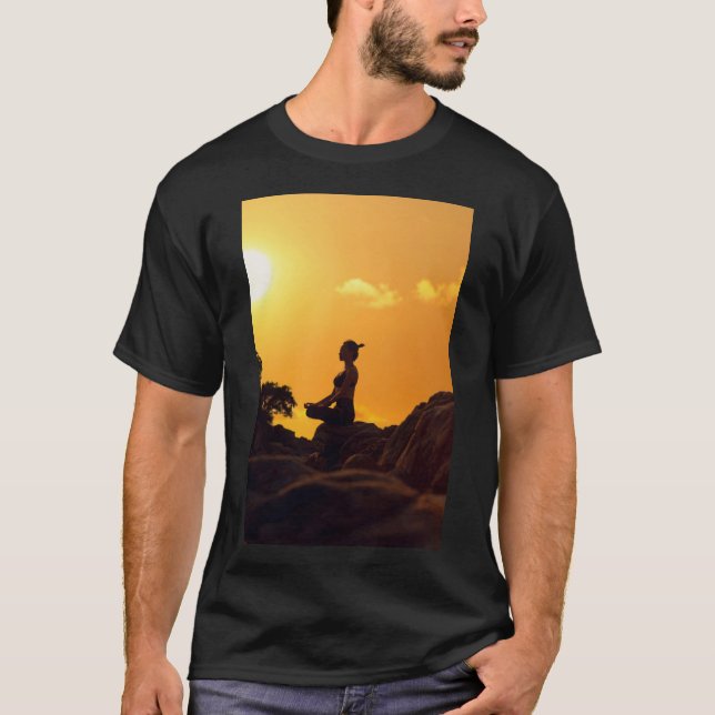 Meditating Girl in Natature T Shirt (Framsida)