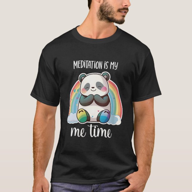 Meditating Panda Bear Yoga Meditating Panda Medita T Shirt (Framsida)