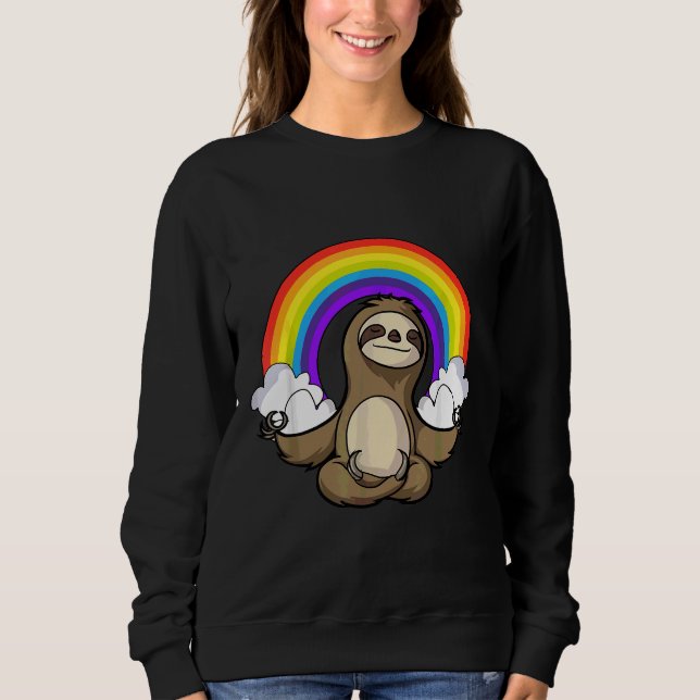 Meditating Rainbow Sloth T Shirt (Framsida)