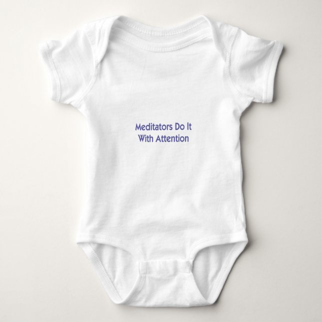Meditatorer gör det med uppmärksamhet t shirt (Framsida)