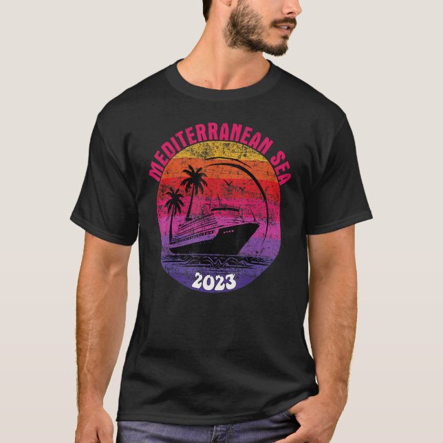 Mediterranean Sea Cruise 2023 Retro Sunset Family T Shirt (Framsida)