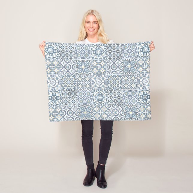 Mediterranean Tiles, Moroccan, Majolica, Azulejo Fleecefilt (På plats)