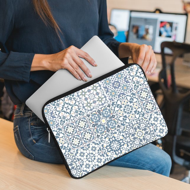 Mediterranean Tiles, Moroccan, Majolica, Azulejo Laptop Fodral (Skapare uppladdad)