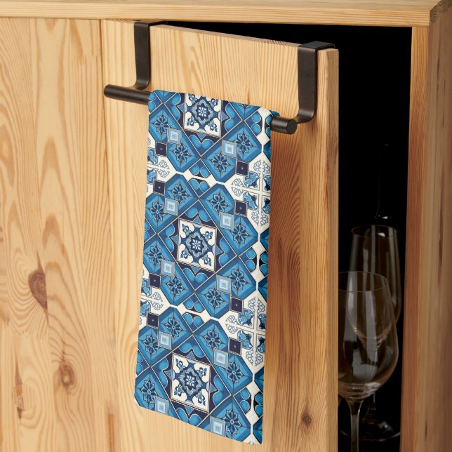 Mediterranean Tiles, Portugal, Azulejo, Majolica Kökshandduk (Thirds Fold)