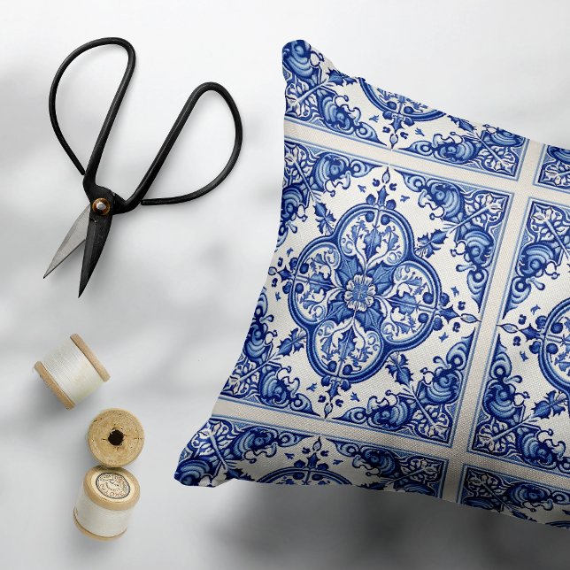 Mediterranean Tiles, Portugal, Azulejo, Majolica Prydnadskudde (Skapare uppladdad)