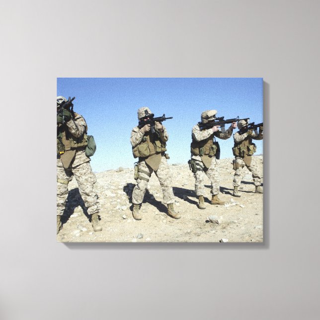 Medlemmar i gruppen för militära övergångsåtgärder canvastryck (Framsida)