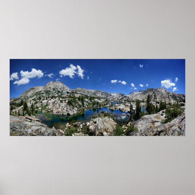 Medley Sjö - Sierra Poster (Framsidan)