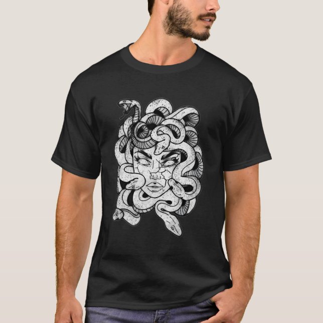 Medusa Black White Stone Statue Grethology Me T Shirt (Framsida)