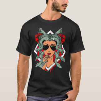 Medusa Snakes grekiska mythology Sunglasses Ro T Shirt