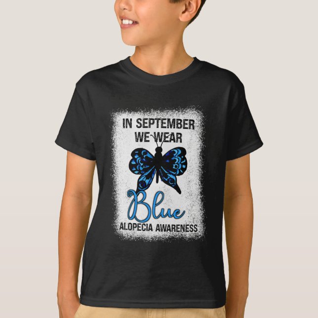 Medvetenhet i september: vi Bära Blue Butterfly T Shirt (Framsida)