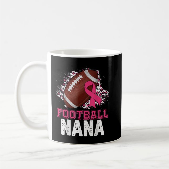Medvetenhet om bröstcancer vid fotbollsmatchen Nan Kaffemugg (Vänster)