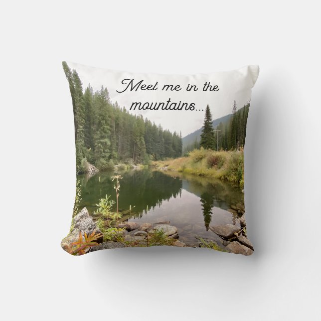 Meet Me in the Mountains Decorative Pillow Kudde (Framsida)