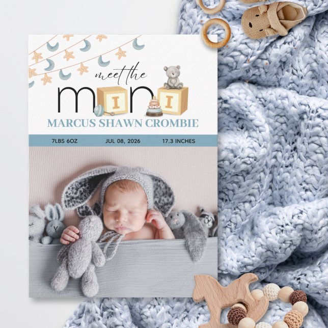 Meet The Mini Blue Baby Birth Announcement Card (Skapare uppladdad)