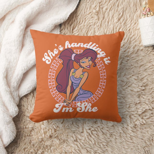 Megara - She's Handling It, I'm She Throw Pillow Kudde (Filt)