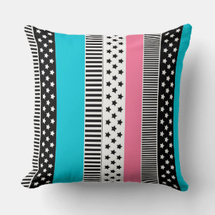 Mekanisk bearbetning av remsor av tyg i flera färg kudde