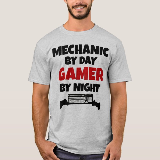 Mekanisk efter dagspelare per natt t-shirt (Framsida)
